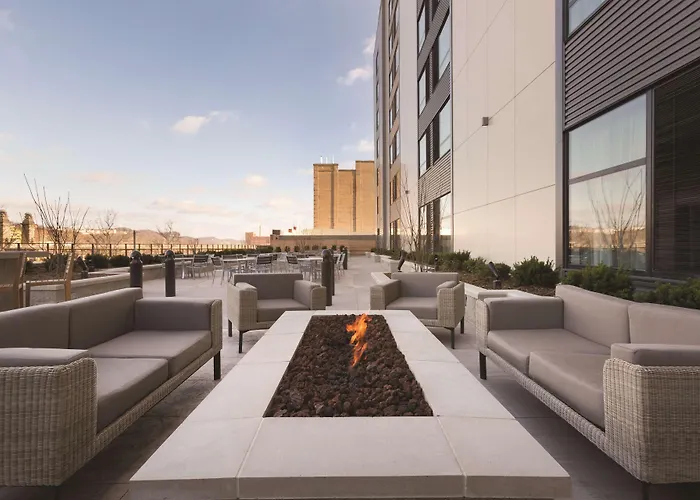 Hotel Homewood By Hilton Downtown Pittsburgh