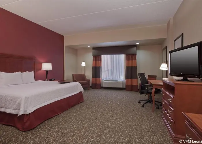 Hotel Homewood By Hilton Downtown